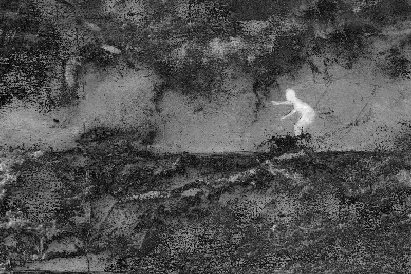 Sea whispers (B&amp;W)